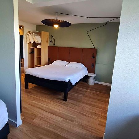 Ibis Vannes Buitenkant foto