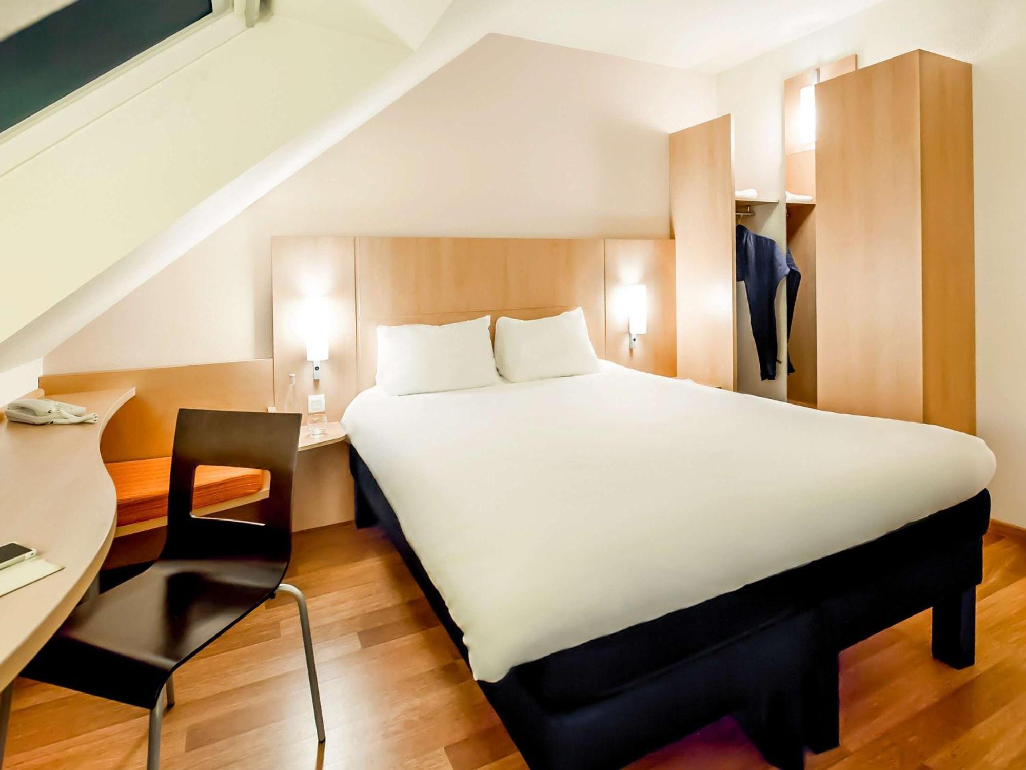 Ibis Vannes Buitenkant foto