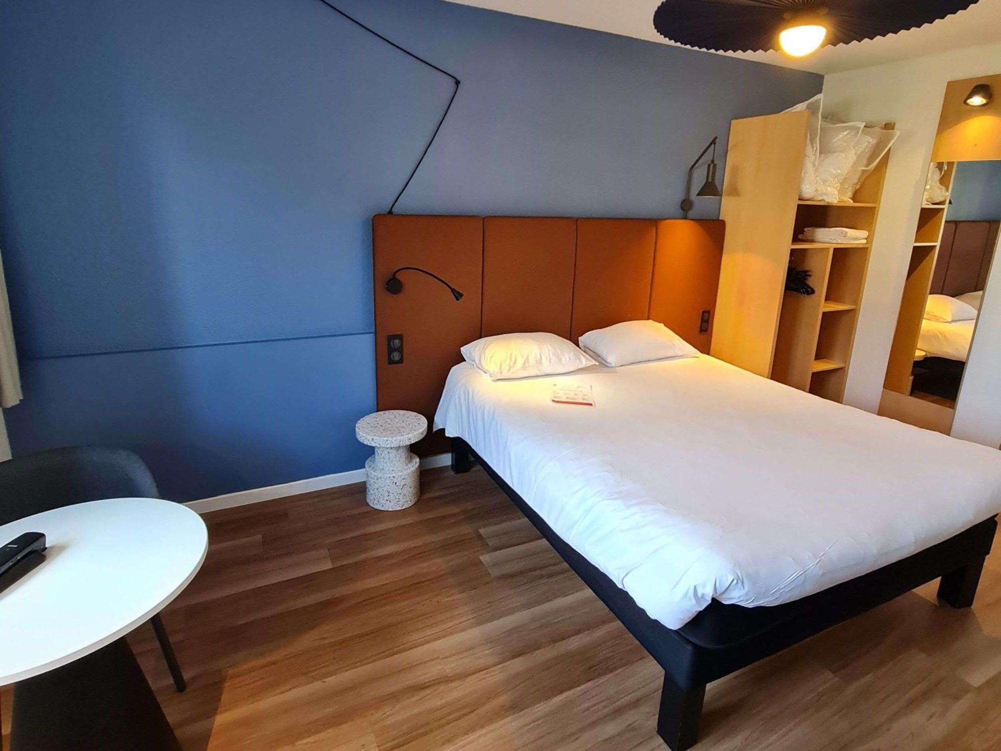 Ibis Vannes Buitenkant foto