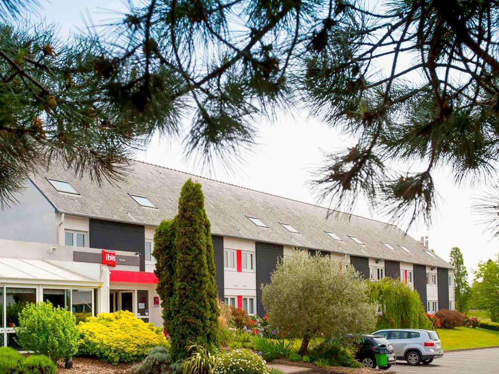 Ibis Vannes Buitenkant foto