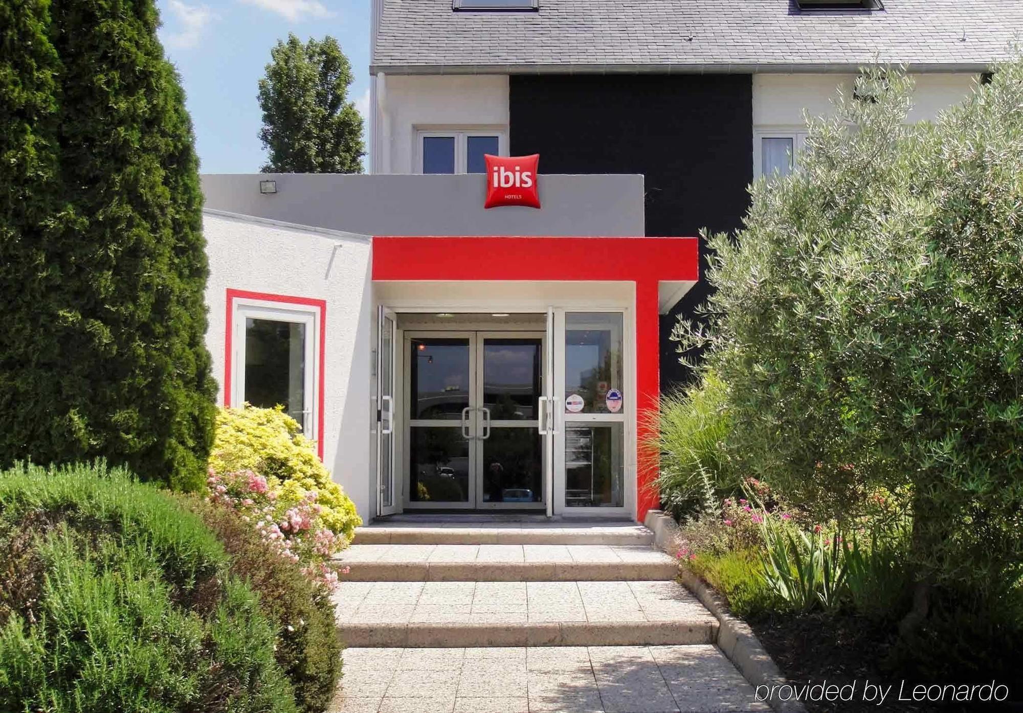 Ibis Vannes Buitenkant foto